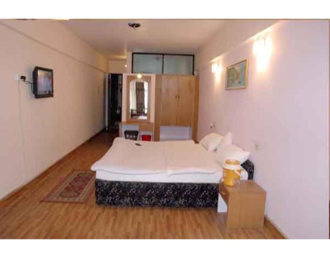 Anamika Hotel ناينيتال المظهر الخارجي الصورة