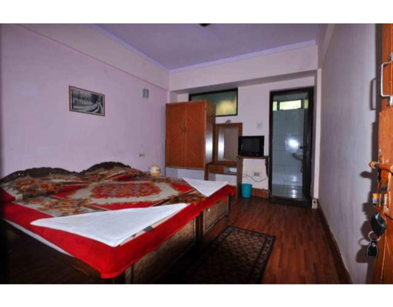 Anamika Hotel ناينيتال المظهر الخارجي الصورة