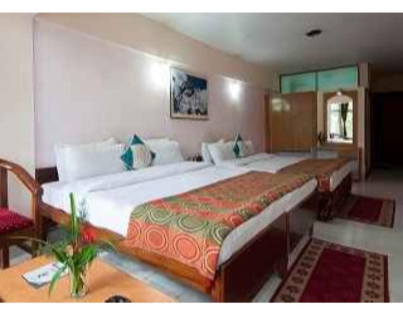 Anamika Hotel ناينيتال المظهر الخارجي الصورة